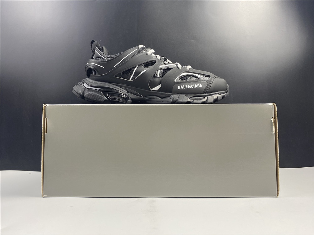 BLG TRACK SNEAKER BLACK